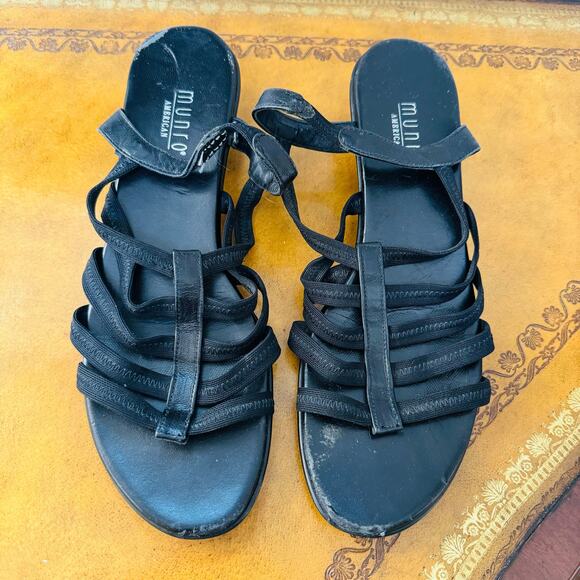 Munro American Comfort Fit Black Slip On Stretch Sandal Podiatrist Choice Sz 9 M - Picture 3 of 10